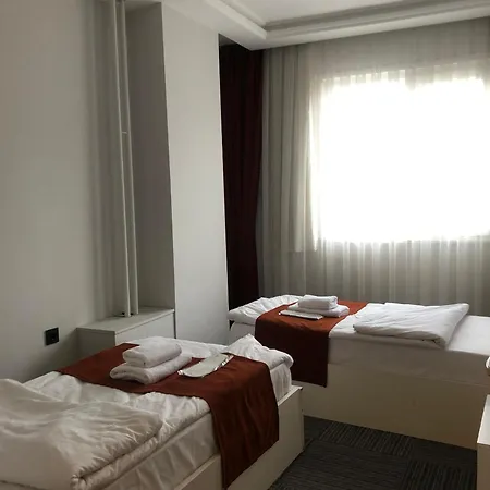 Vira Hotel Eskiomerler