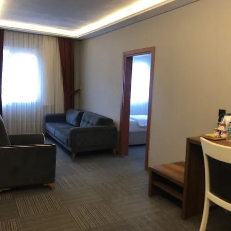 Vira Hotel *