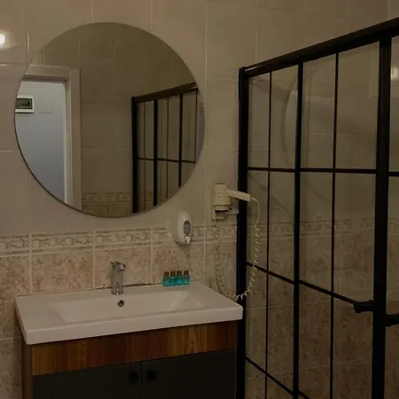 Hotel Vira Eskiomerler