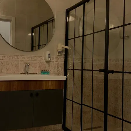 Vira Hotel