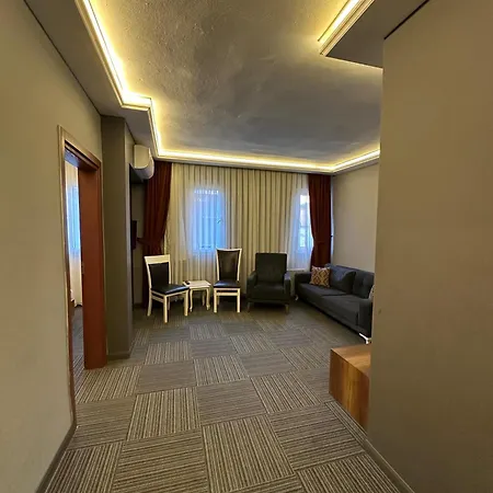 Vira Hotel Eskiomerler