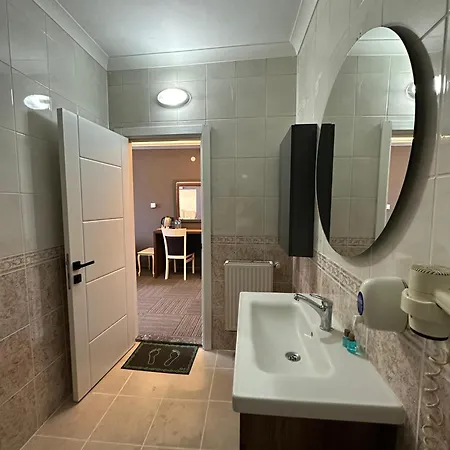 Vira Hotel