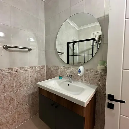 Hotel Vira
