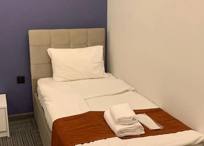 Vira Hotel Eskiomerler