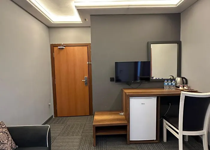 Vira Hotel Eskiomerler